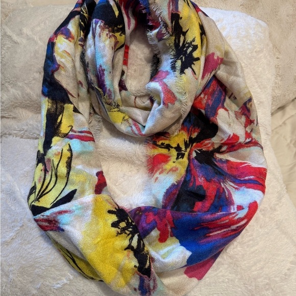 Collectioneihteeng Floral Multicolor Women's Scarf - Picture 2 of 5